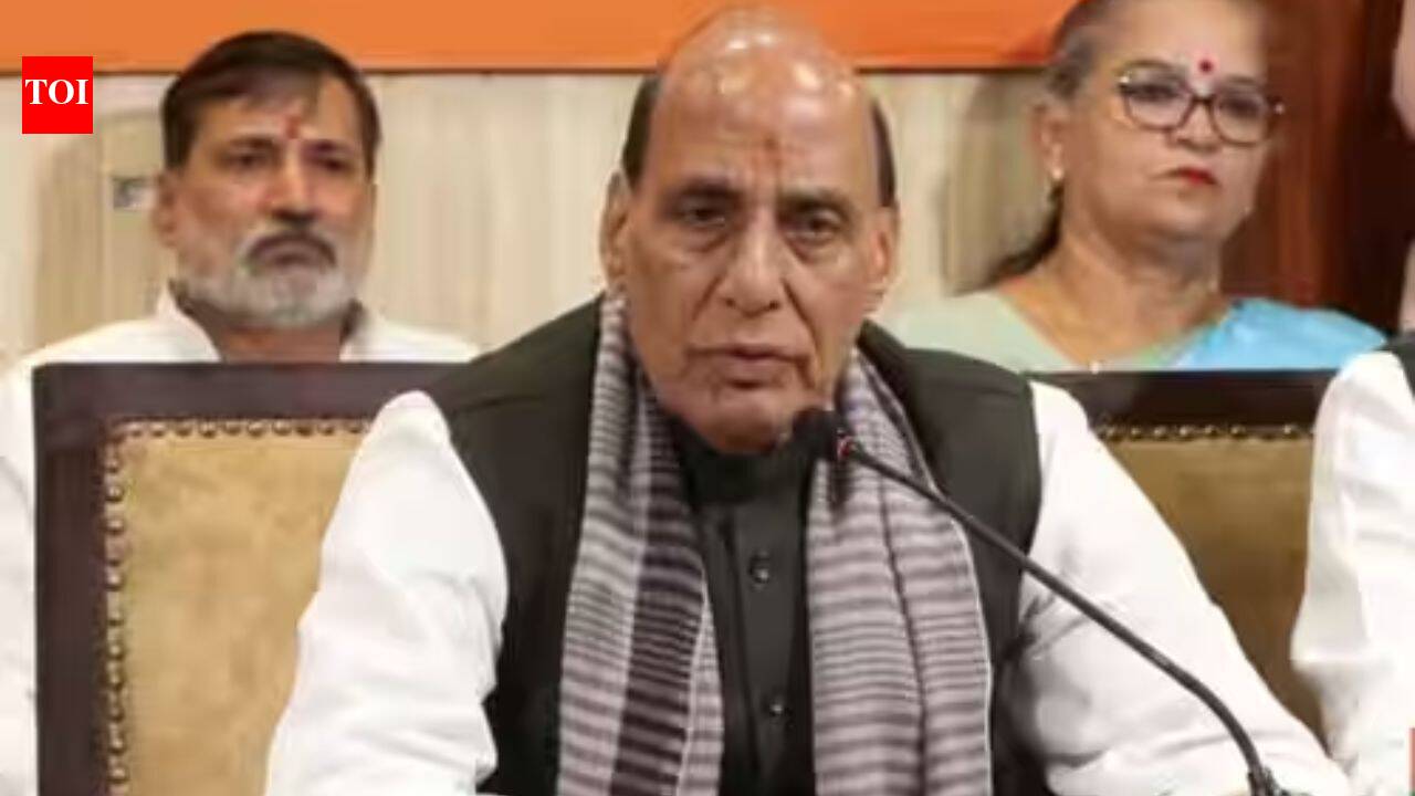 'Bangladesh-style regime change' bid: Rajnath slams opposition over Delhi protests