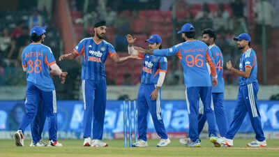 ‘Having batting till No.8 is not bravery’: Former India batter slams Shreyas Iyer’s team selection