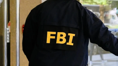9 ex-FBI employees sue Trump admin over Mar-a-Lago probe, claim political retaliation