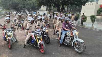 Dhanbad police hold flag march