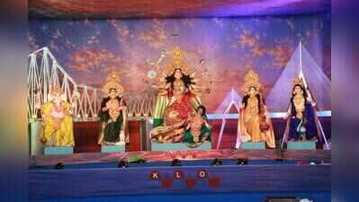 Prayer and feasting mark the start of Durga Puja weekend in Mumbai