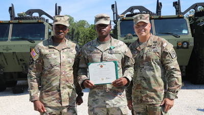 A US Army soldier was off duty near Fort Bragg when he heard gunshots, found a wounded man and used a tourniquet, pressure dressing and chest seal; two weeks later, he received the Army Commendation Medal