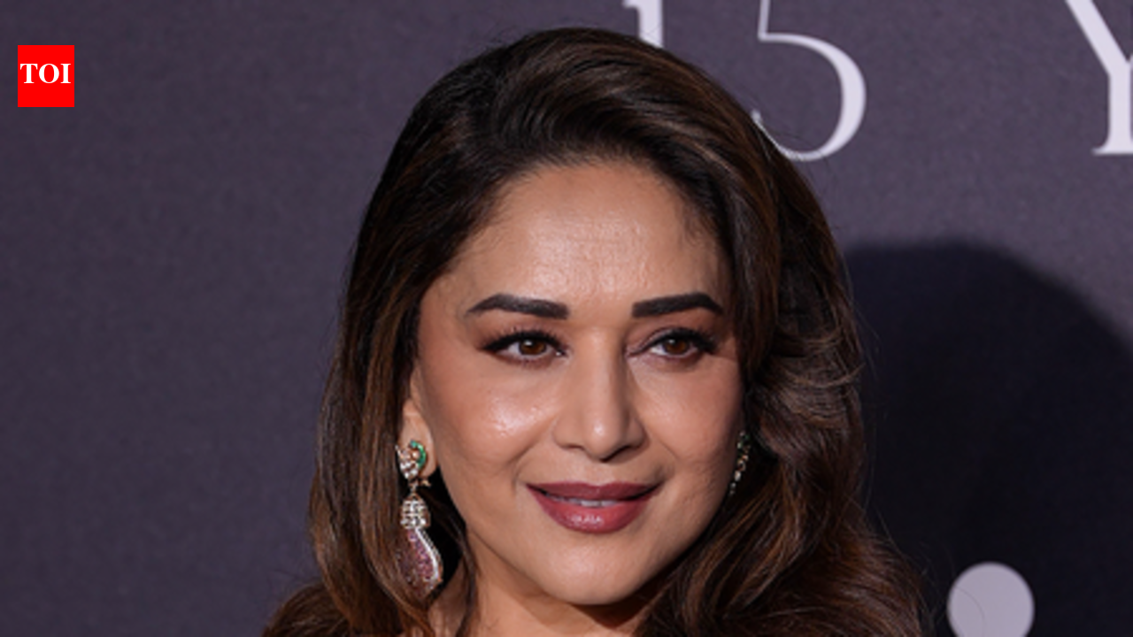 Madhuri Dixit, Renuka Shahane recall fun moments with Sooraj Barjatya ...