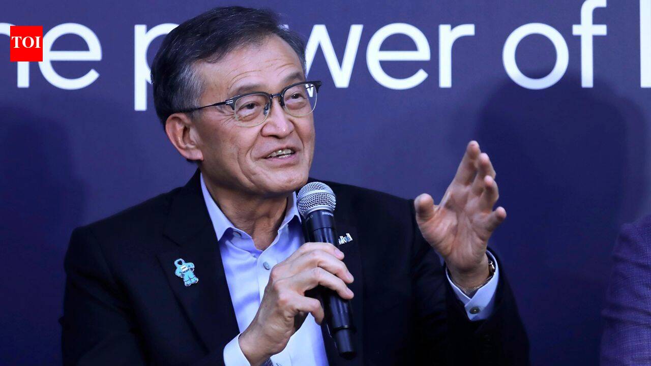 Intel CEO Lip-Bu Tan stresses that US government investing billions in the company does not mean chip maker is not "independent", says: They don't have any policy to …