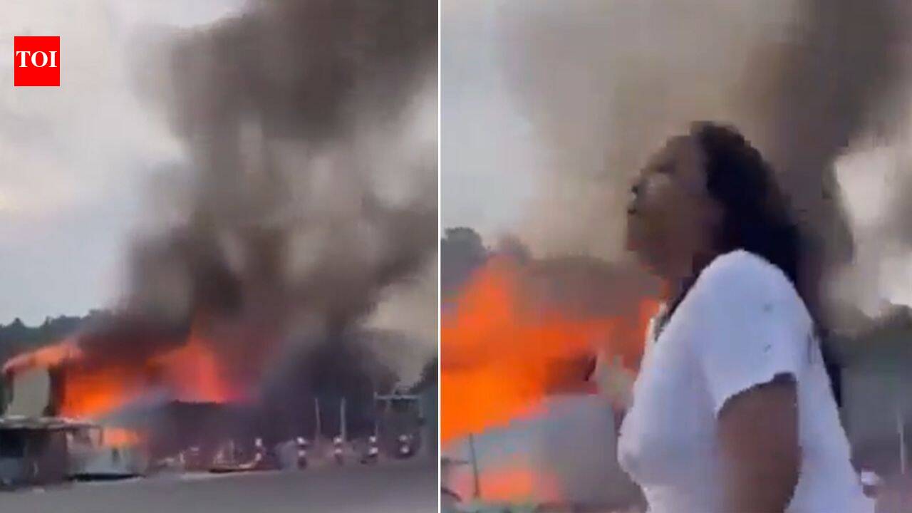10 charred to death in fire at seaside resort in Bangladesh