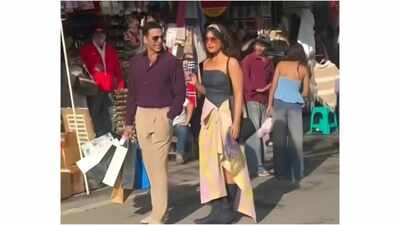Akshay Kumar, Raashii Khanna spotted shooting in Mussoorie for upcoming film