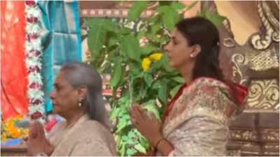 Jaya Bachchan, Shweta Bachchan visit Durga Puja pandal; veteran acteess shares warm hug with Kajol as Nysa, Yug join in