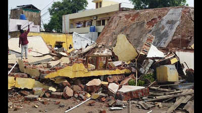 Three-storey building collapses in Erode