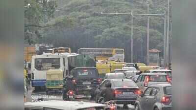 Nightmare on Friday night: Long-distance buses crawl out of Bengaluru till 2.30am