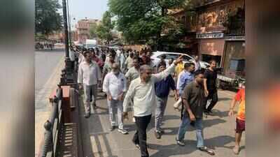 500 Walled City shops shut over one-way traffic, warn of bigger protest