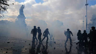 Cars torched, shops looted: Violence protests erupt across France; over 270 arrested