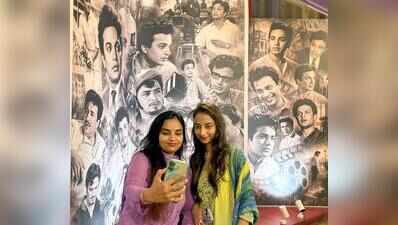 Uttam Kumar’s centenary rekindles memories of ‘Mahanayak’ at this puja pandal