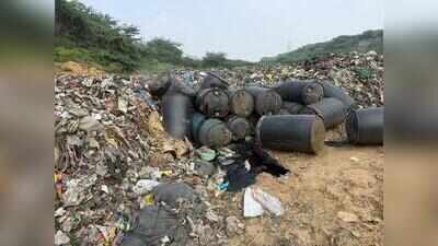 Cops detain protesters, form human chain to allow waste trucks into Aravalis in Faridabad