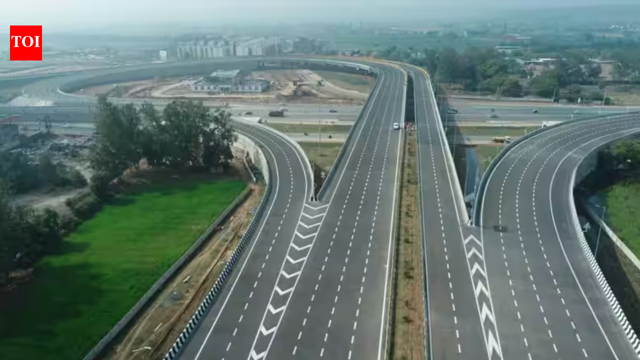 Delhi–Mumbai Expressway Slips to 2029 as Gujarat Stretches Stall
