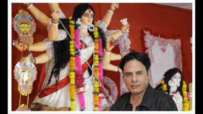 Rahul Roy joins Andheri's Sarbojanik Durga Puja celebrations
