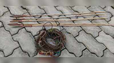 Snares, arrows recovered from Damchua forests near Jharkhand-Chhattisgarh border