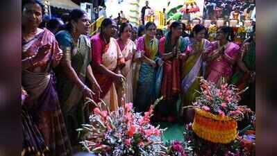 Flowers, folk art, fireworks mark Saddula Bathukamma