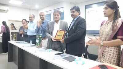 274 students present 137 research projects at Avishkar competition