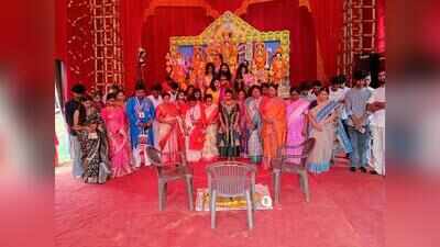Durga Puja pandals mourn Kolkata tragedy, tighten security