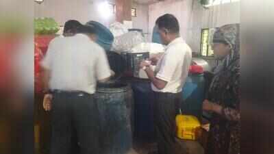 Dead lizards found in pickle tanks; Jaipur firm sealed