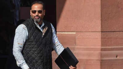 After ditching Mamata Banerjee, Yusuf Pathan gets a gift from Gujarat government
