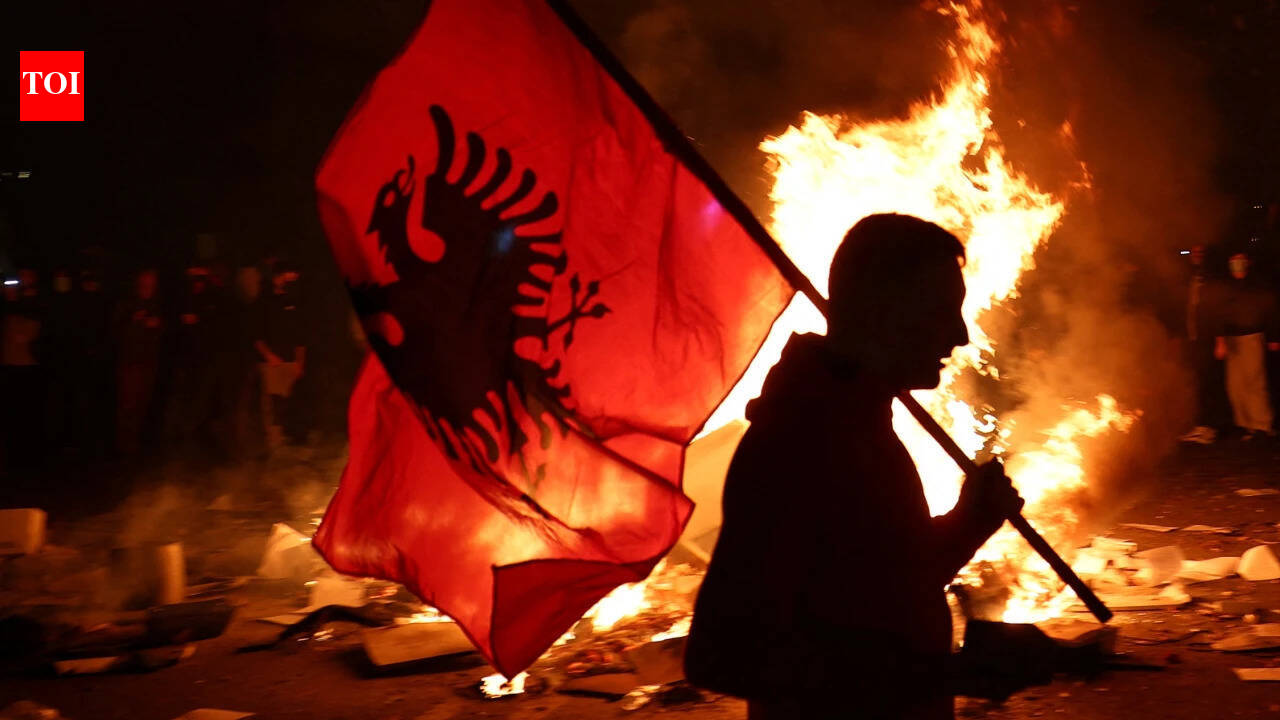 Albanian PM warns of ‘red line’ after police station set ablaze