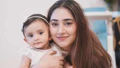 Disha Parmar gets emotional as daughter Navya asks about her late grandfather after seeing his photo; says, “Wish my dad could meet her too”