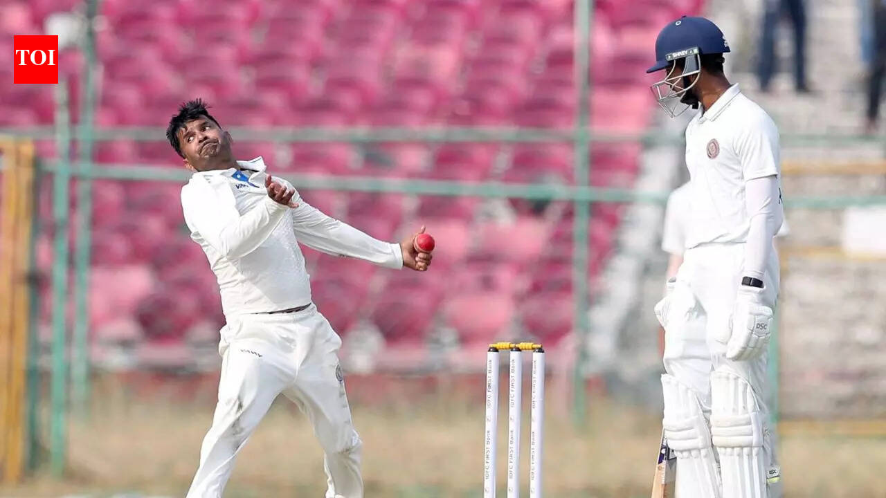 Kookna's twin strikes leave Railways 192 adrift as Rajasthan seize control