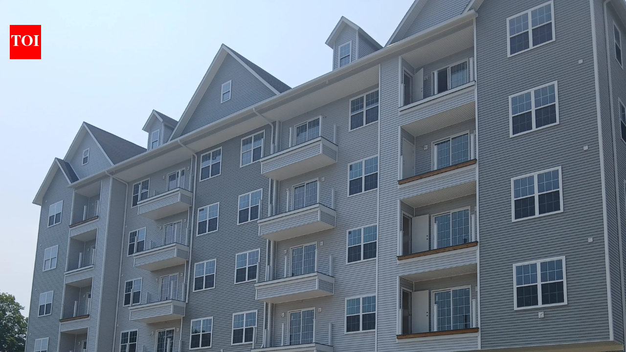 Connecticut tenant wins $1.6m after losing toe; lawyer says he got nothing