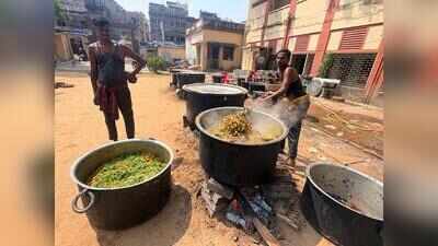 Feast of faith: Cuttack bids adieu to Durga with soothing ‘dahi pakhala’