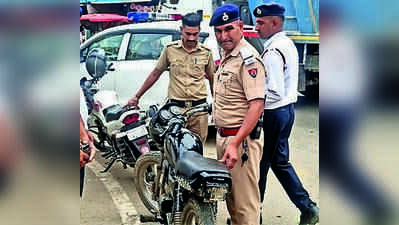 Traffic police issue 5,292 challans during Durga Puja rush on Ashtami-Navami