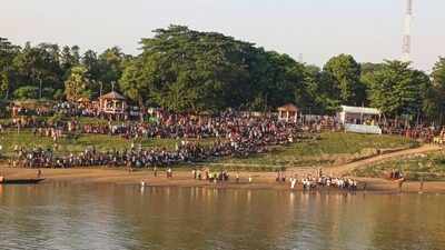 Devotees gather on both sides of Kushiyara: A river, two countries & one festive farewell