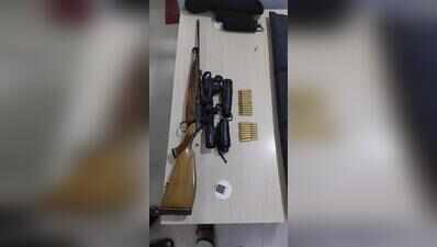 Hunter turns hunted: 3 bizmen held, rifle and ammo seized