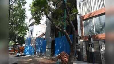 Three houses evacuated after five-storey building tilts in Sushant Lok-1 in Gurgaon