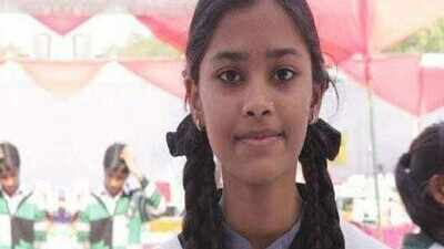 At 16, Jhansi girl Kalyani Srivastava built an air conditioner for just ₹1,800; her low-cost innovation reportedly cools a room by 4-5°C in an hour without adding to electricity bills