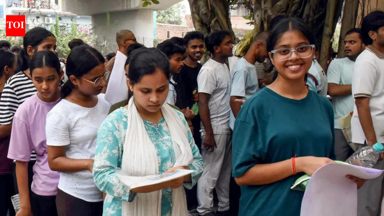 J&amp;K government doubles monthly stipend for MBBS, BDS interns to Rs 25,000 after renewed protests over delayed hike