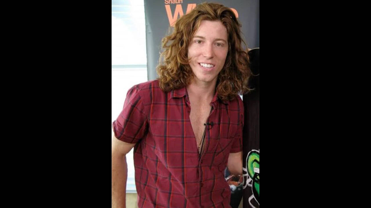 Shaun White’s former Hollywood Hills home sells for $4.6 million after a $5 million relisting; the…