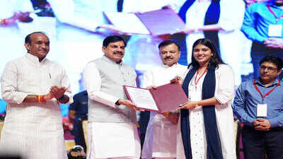 MP CM Mohan Yadav distributes 954 compassionate appointment letters in School Education Department, announces 20,000 new jobs