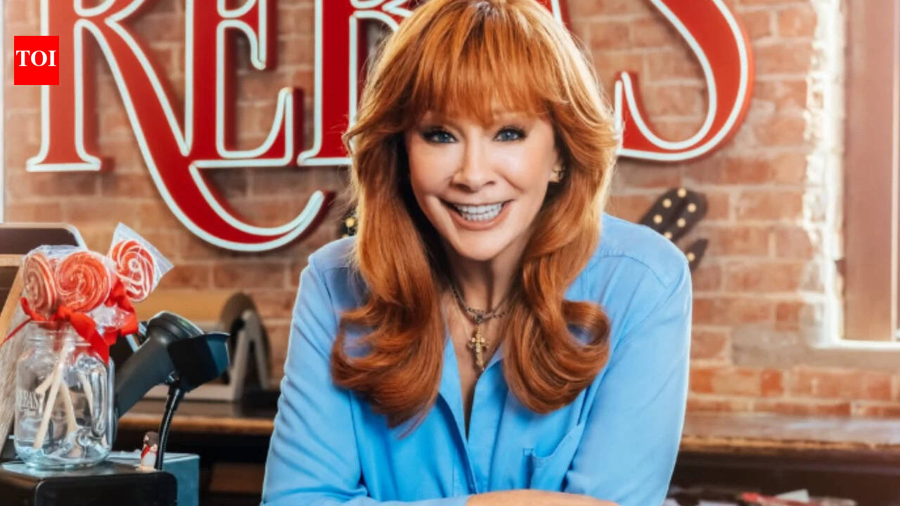 In 1992, Reba McEntire started a guest house; she has helped house 35,000 families in times of need