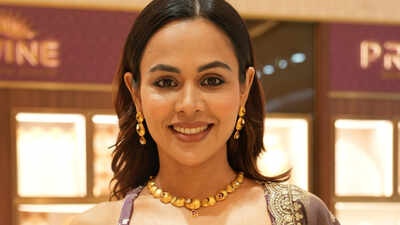 Ashmita Bakshi on grooming, personal style and being a public figure:  There should not be pressure to look a certain way