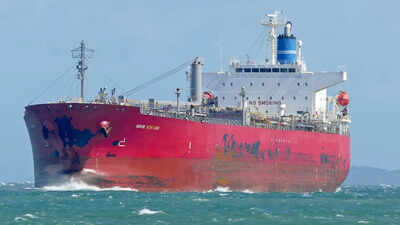 Iran claims 7 oil tankers damaged in Hormuz, warns strikes on bases if US facilitates passage