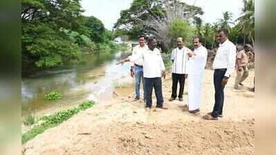 Trichy mayor reviews pumping stations as more rainfall predicted