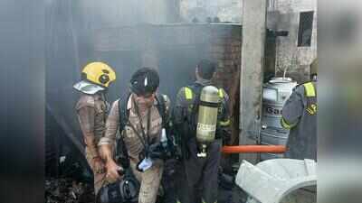 Fire at hardware shop in Madanpura
