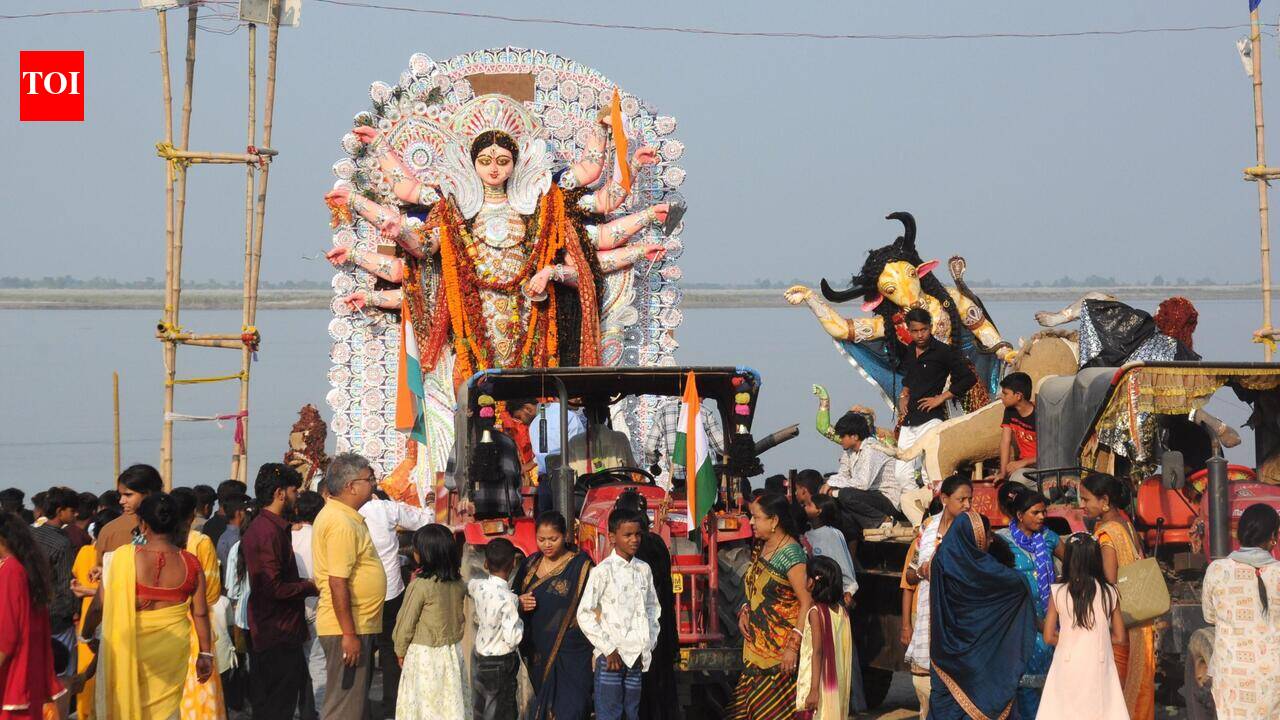 Green themes, temple replicas give Durga Puja a fresh look