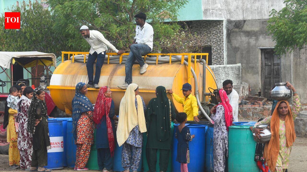 Sambhajinagar rations tanker water supply at 20 litres per person ...