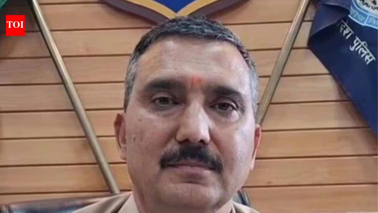FIR against former Shimla SP Gandhi for cheating constable | Chandigarh ...