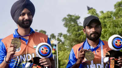 Asian Para Games 2026: Harvinder Singh, Vijay Sundi strike gold in men's recurve doubles
