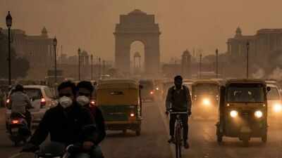 Delhi’s record run of clean-air days ends; now brace for a chokehold