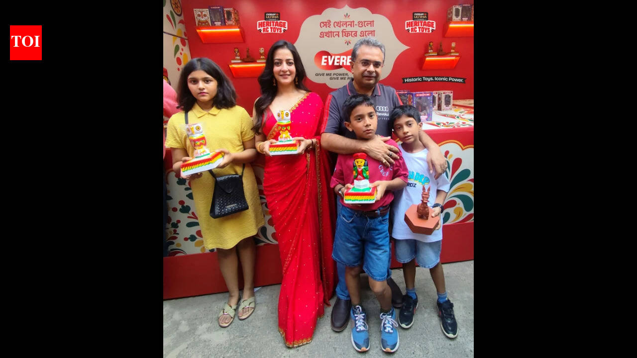 Raima Sen recalls grandmother Suchitra Sen's gift as Bengal's traditional toys get a modern makeover