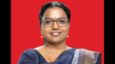 Power should be with fighters, not in hand of clowns, NTK’s Karthika says after release from jail